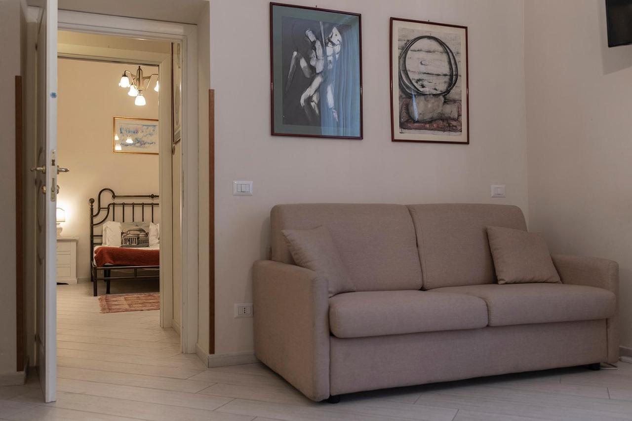 Bed and Breakfast Domus Borbonica Nápoles Exterior foto