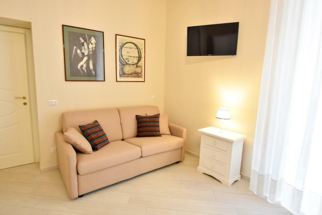 Bed and Breakfast Domus Borbonica Nápoles Exterior foto