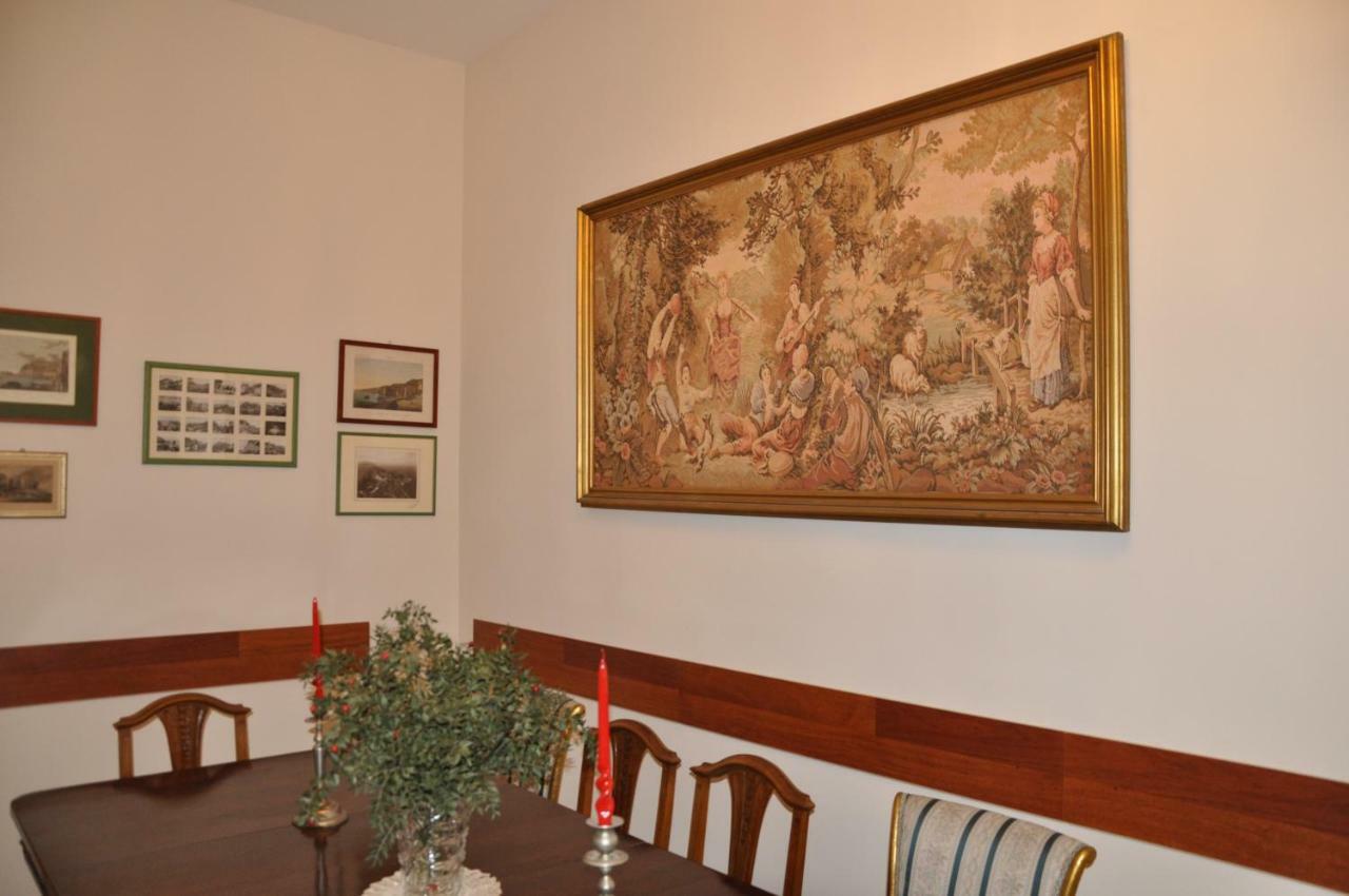 Bed and Breakfast Domus Borbonica Nápoles Exterior foto