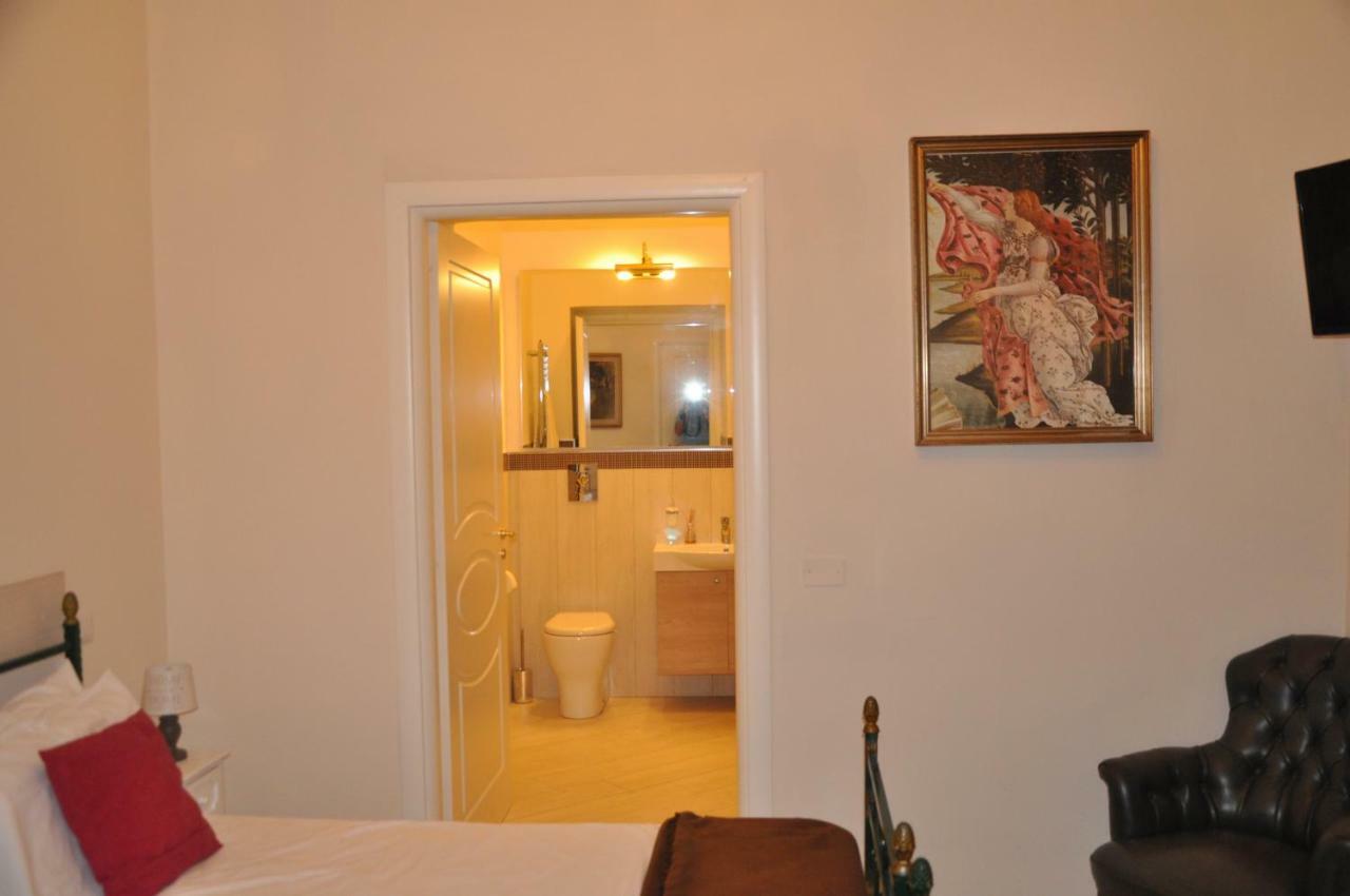 Bed and Breakfast Domus Borbonica Nápoles Exterior foto